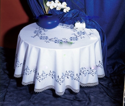 Nappe fleurs bleues